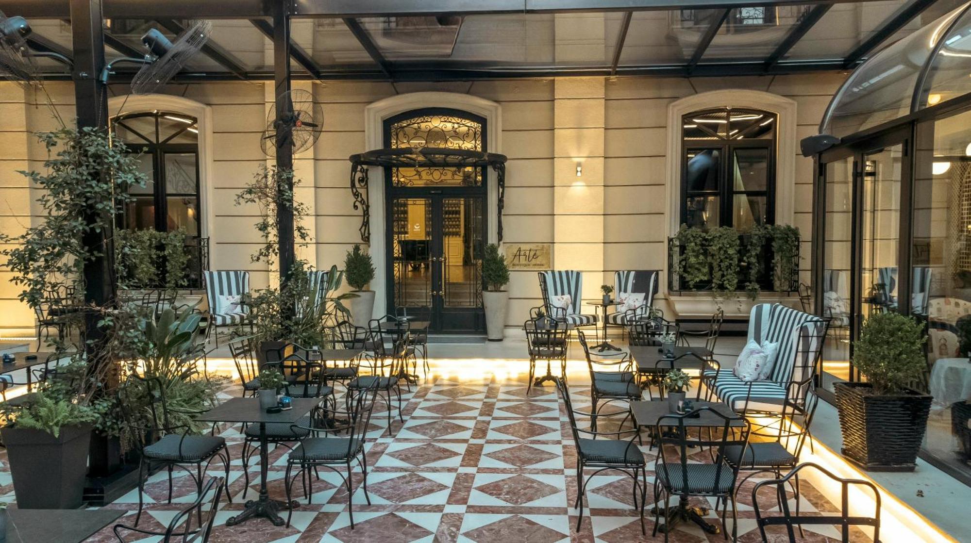 Arte Boutique Hotel ティラナ エクステリア 写真