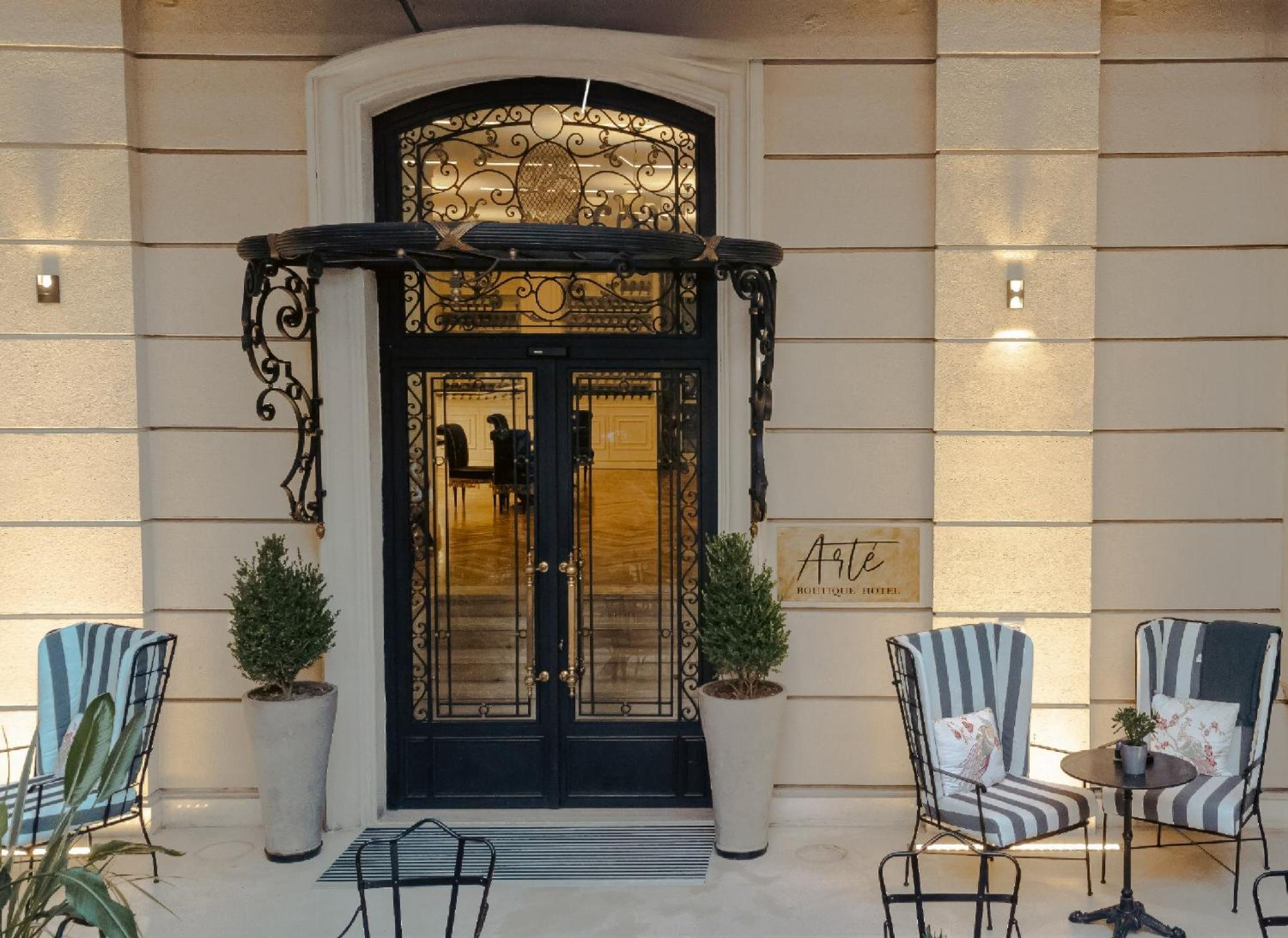 Arte Boutique Hotel ティラナ エクステリア 写真