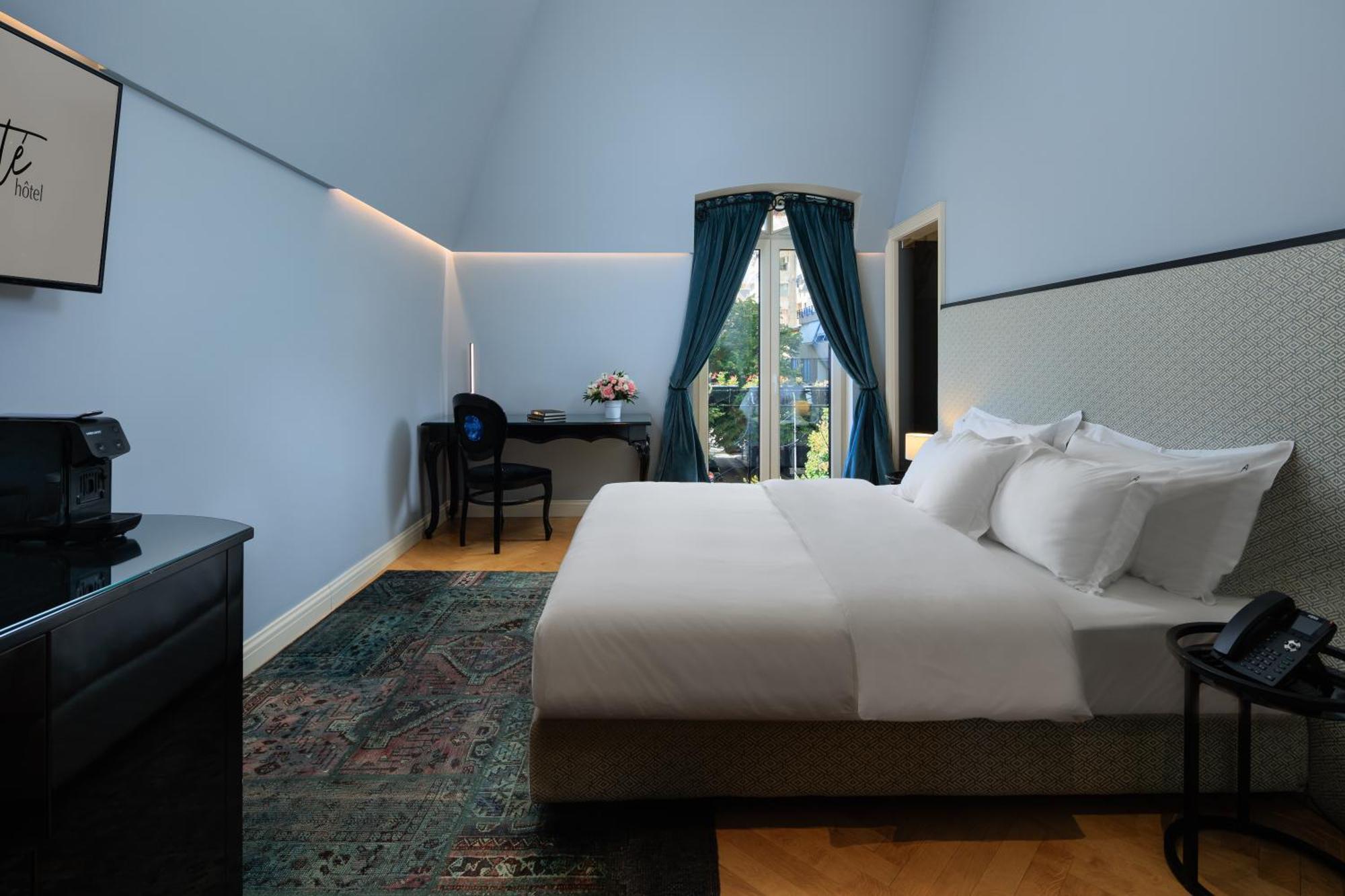 Arte Boutique Hotel ティラナ エクステリア 写真