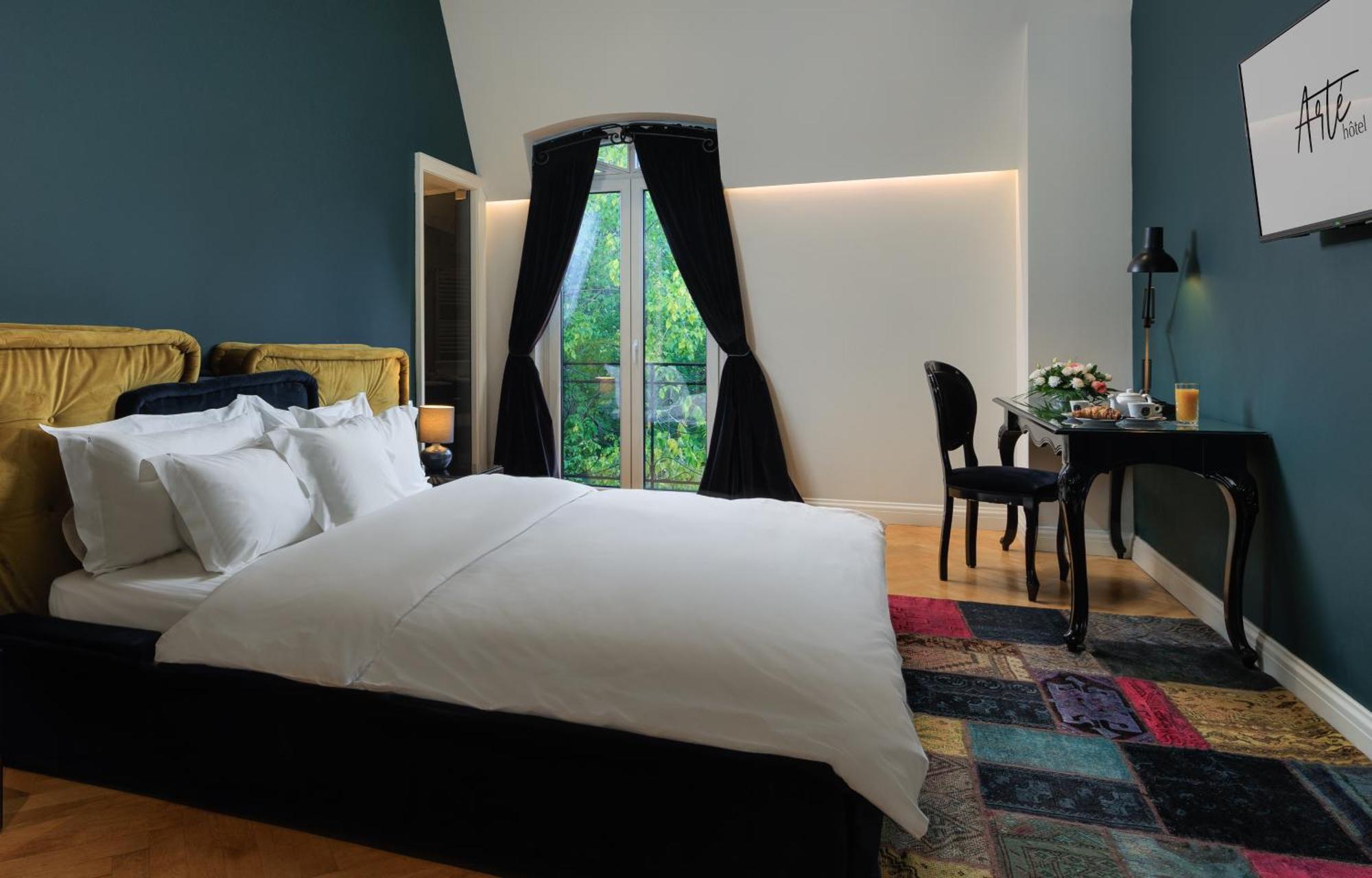 Arte Boutique Hotel ティラナ エクステリア 写真