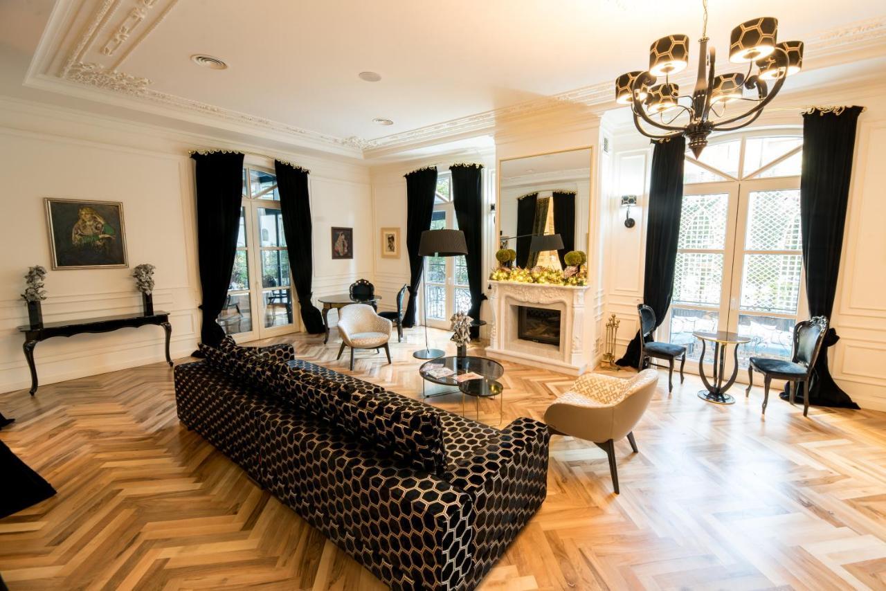 Arte Boutique Hotel ティラナ エクステリア 写真